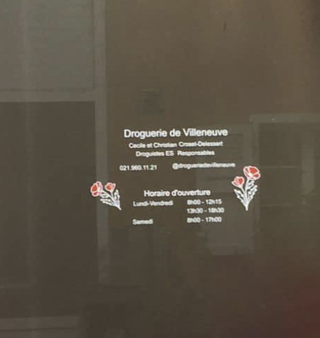 Horaire sur porte vitré
